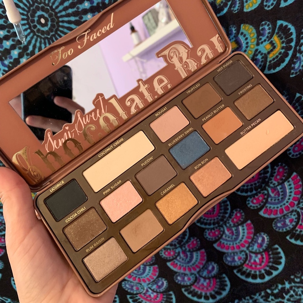 Too faced Semi Sweet chocolate bar ✨✨